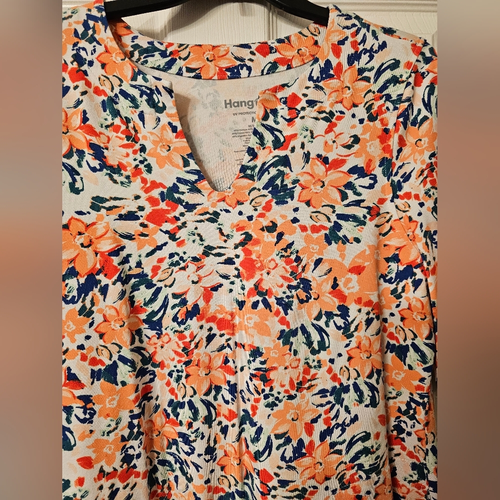 Floral Short Dress with pockets. Size M.
